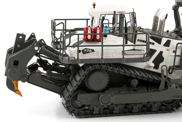 premium-line-liebherr-pr776-