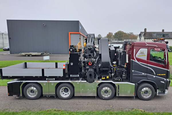 g-van-harten-volvo-fh5-sleeper