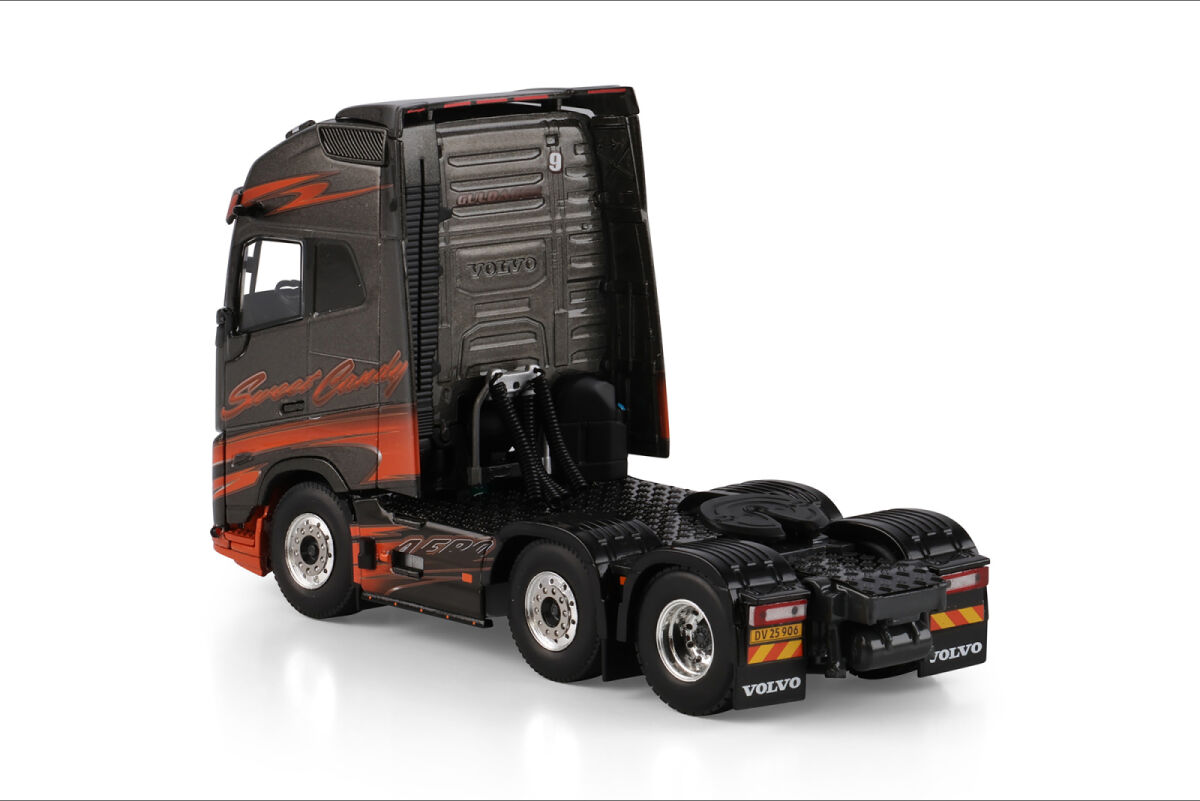 Guldager; VOLVO FH AERO GLOBETROTTER XL | WSI Models