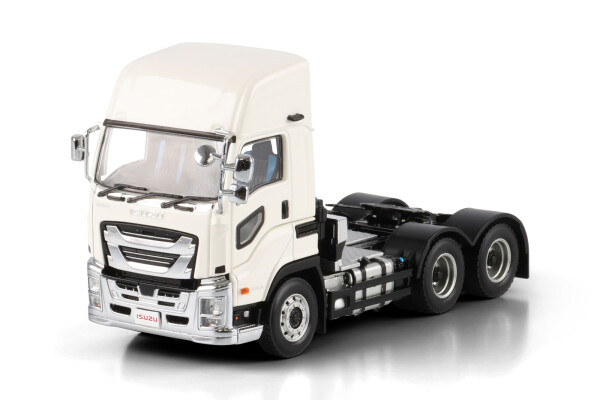 isuzu-giga-full-cab-highroof-