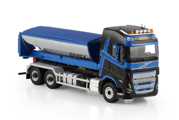 Premium Line; VOLVO FH5 GLOBETROTTER RIG | WSI Models
