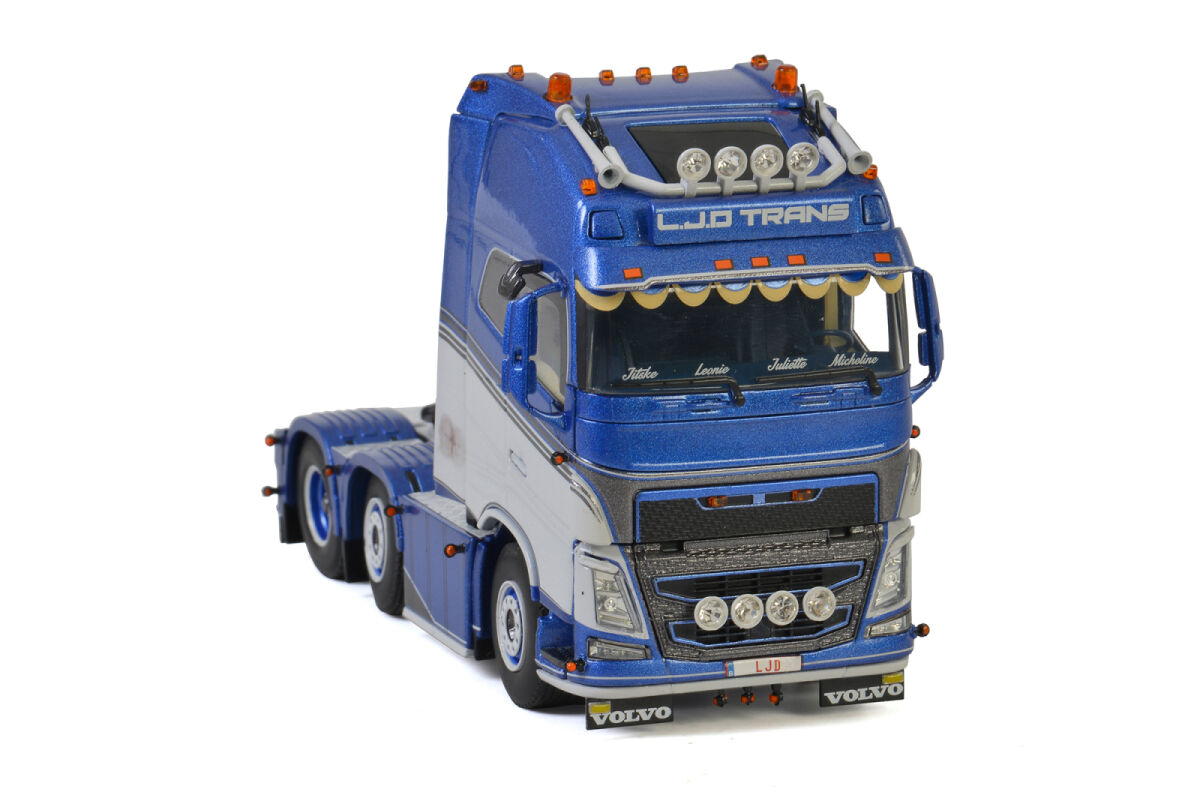 LJD Trans; VOLVO FH4 GLOBETROTTER XL 6X2 | WSI Models