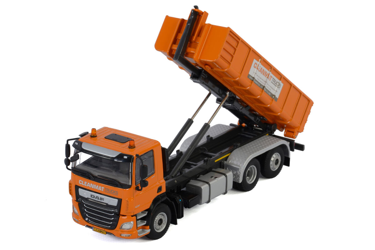 DAF LKW Transporter mit 2x DAF Ladung WSI Models 1:50 wsi 9622 1