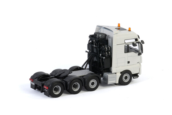 white-line-man-tgx-xxl-euro-6c