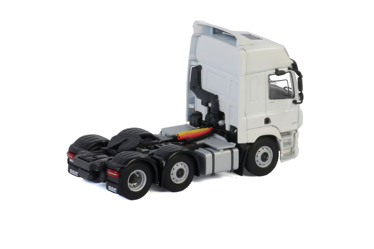 White Line; DAF CF SPACE CAB MY2017 6X2* | WSI Models