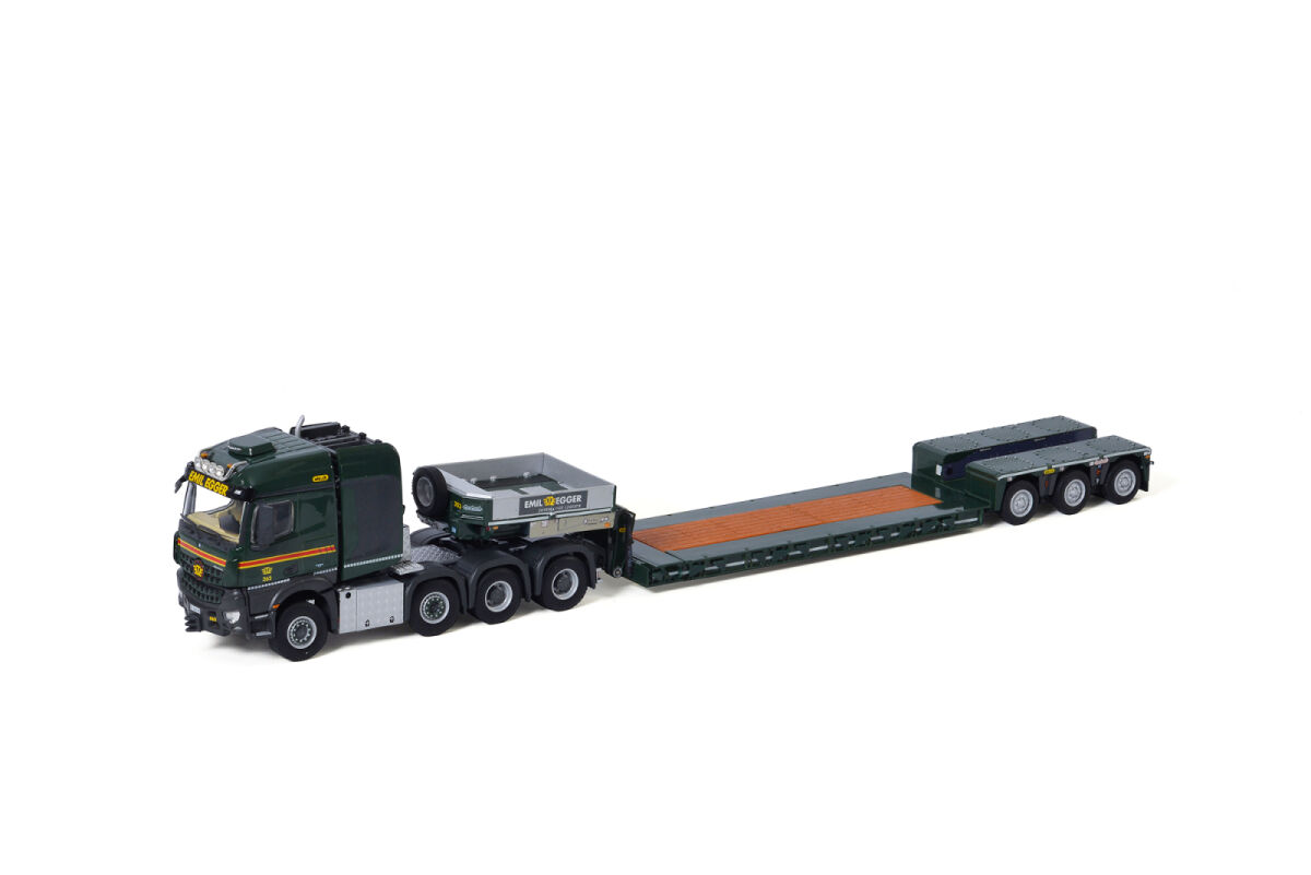 Remorque De Camion De L'euro 6 De Mercedes-Benz Actros 1845 Image Remorque De Camion De L'euro 6 De Mercedes-Benz Actros 1845 Image