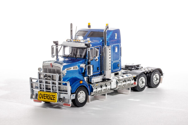 metallic-blue-kenworth-t909.jpg