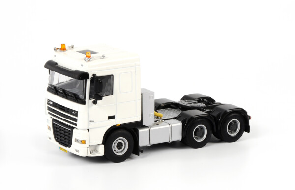 daf-xf-105-sc-6x4.jpg