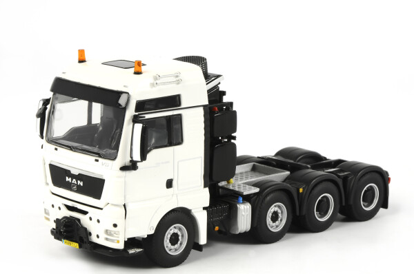 man-tgx-xxl-8x4.jpg