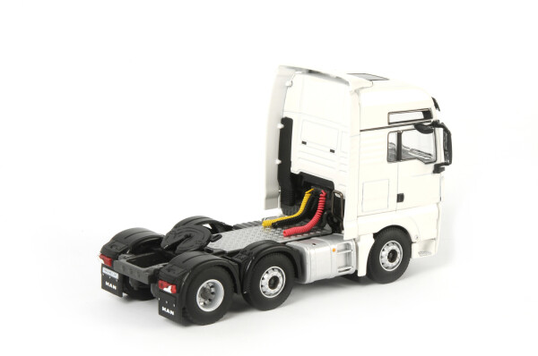 man-tgx-xxl-6x2.jpg