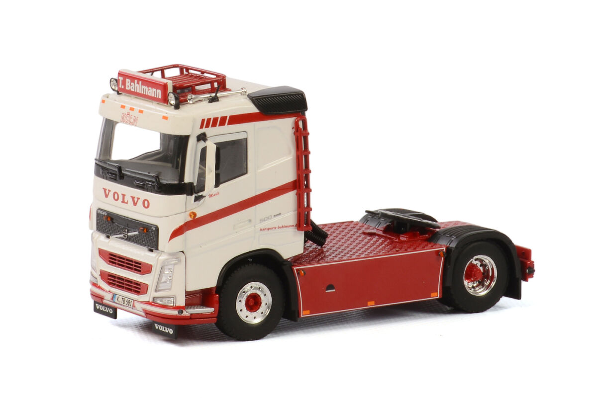 パーティを彩るご馳走や Thomas Bahlmann; VOLVO FH4 SLEEPER CAB | WSI Models 建設車両、作業車