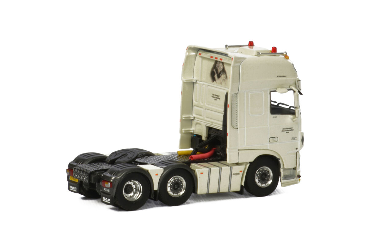 Hern Transport; DAF XF SUPER SPACE CAB | WSI Models
