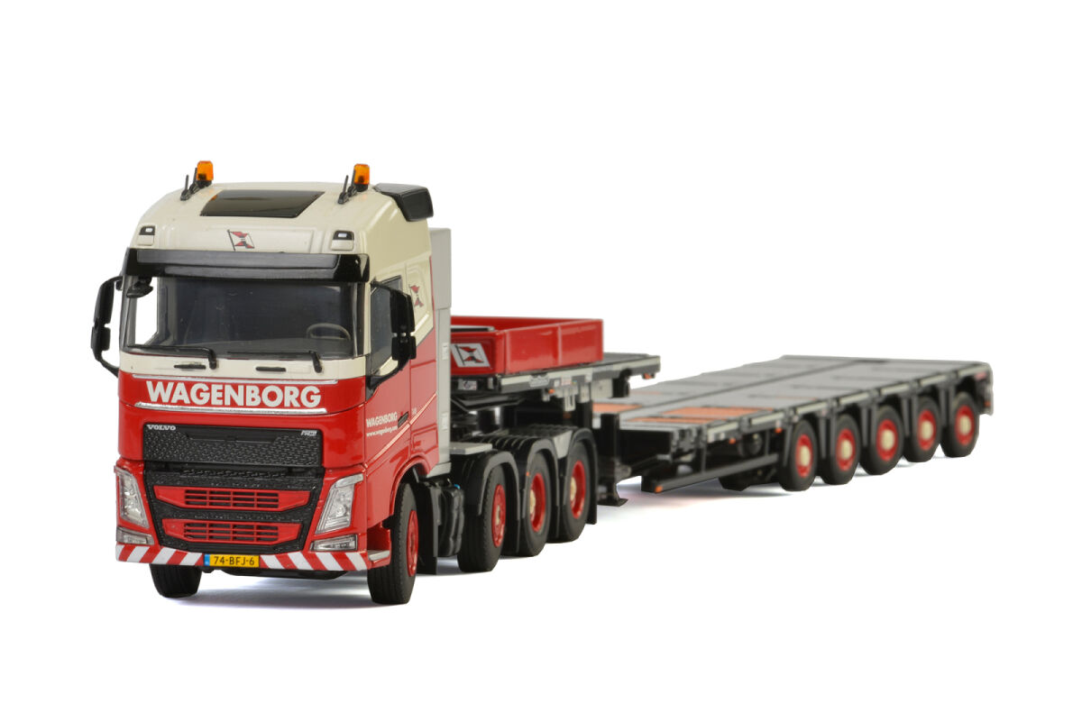 Wagenborg; VOLVO FH4 GLOBETROTTER 8x4 | WSI Models