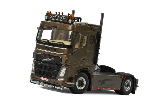 gvt-volvo-fh-4-sleeper-cab-4x2.jpg