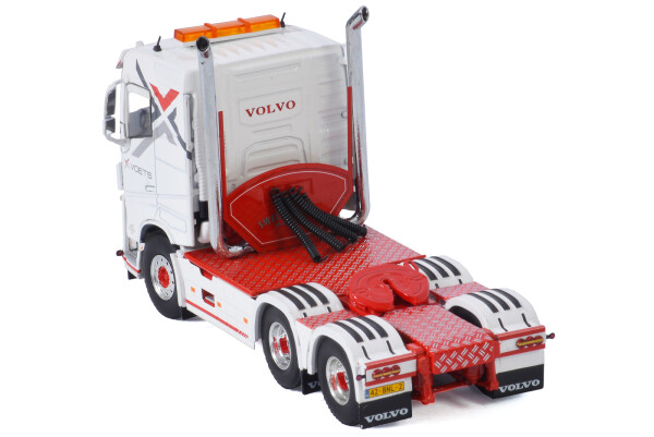 voets-volvo-fh4-sleeper-cab-