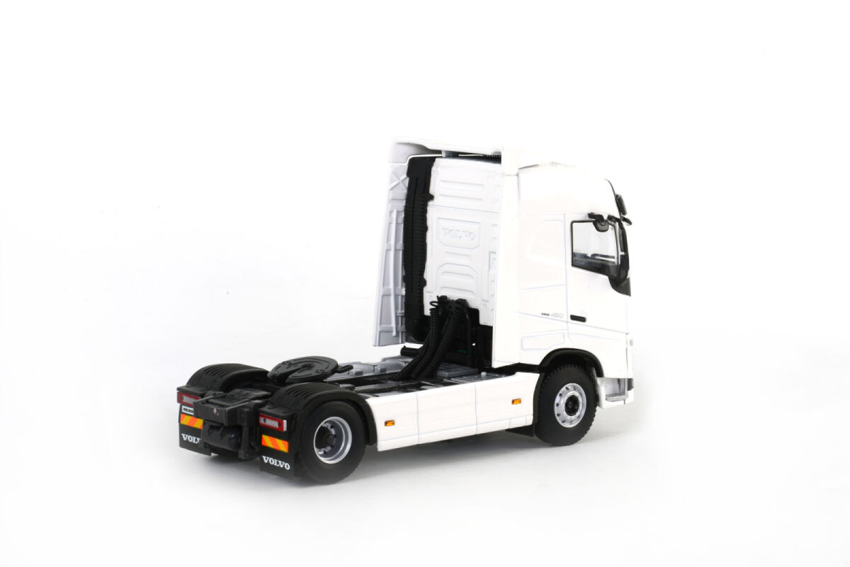 VOLVO FH 4 & REMORQUE BLANC NEUTRE ELIGOR 1/87 Ref 500118 - La Boutique D'ALAIN VOLVO FH 4 & REMORQUE BLANC NEUTRE ELIGOR 1/87 Ref 500118 - La Boutique D'ALAIN