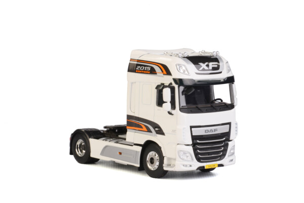 daf-xf-super-space-cab-4x2.jpg