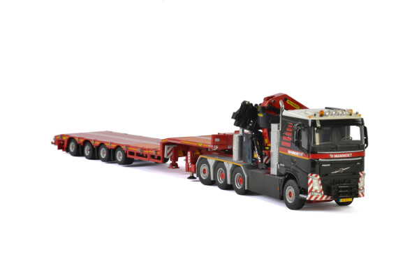 mammoet-volvo-fh4-sleeper-cab-