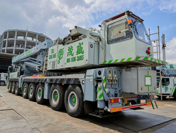 moh-seng-cranes-liebherr-ltm-