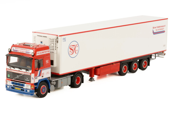 Skive; VOLVO F16 GLOBETROTTER 4X2 REEFER | WSI Models