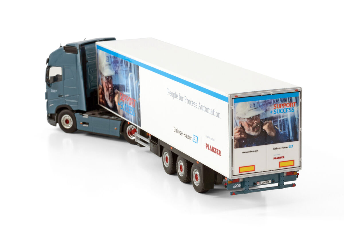 Planzer AG; VOLVO FH5 GLOBETROTTER XL 4X   WSI Models