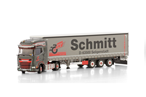 schmitt-daf-xg-4x2-curtainside