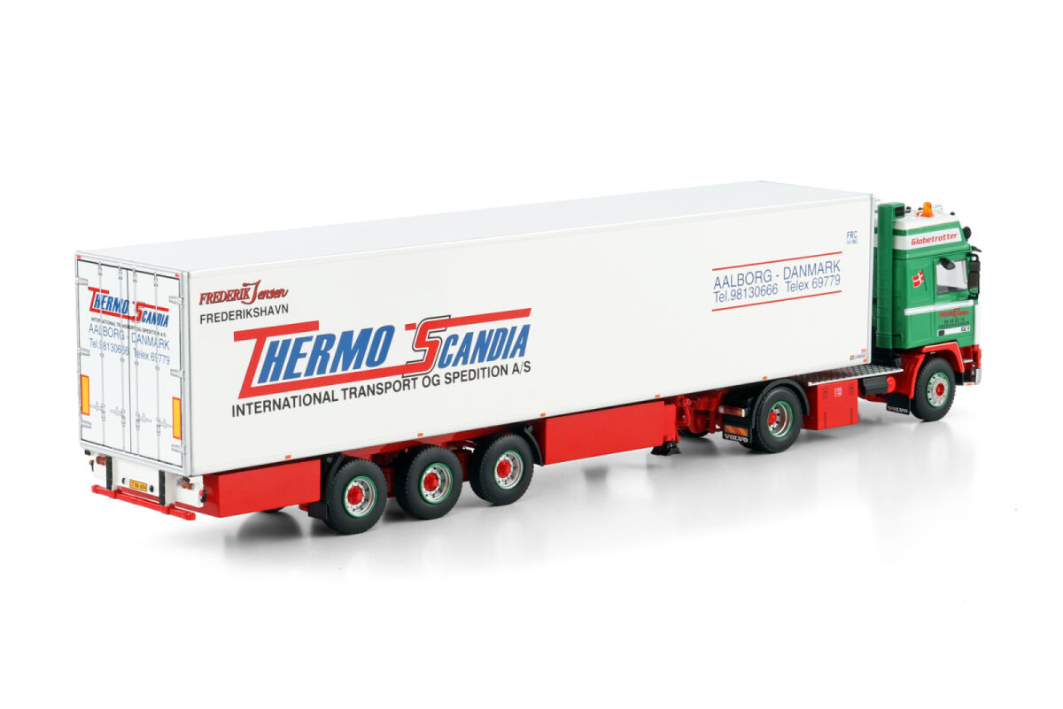 Iveco Stralis NP + semi-remorque tautliner New Stralis TCO2 Champion - SNC Iveco Stralis NP + semi-remorque tautliner New Stralis TCO2 Champion - SNC