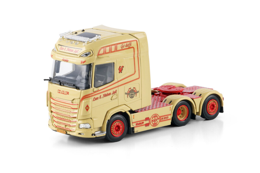 Lars E. Nielsen; DAF XG+ 6X2 TAG AXLE | WSI Models