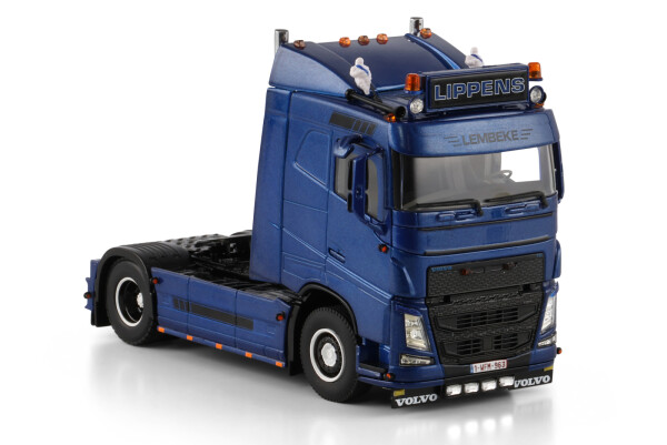 lippens-volvo-fh4-sleeper-cab-