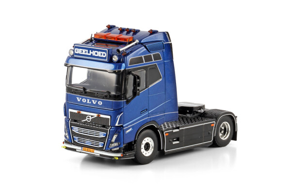 Geelhoed; VOLVO FH5 GLOBETROTTER 4X2 | WSI Models